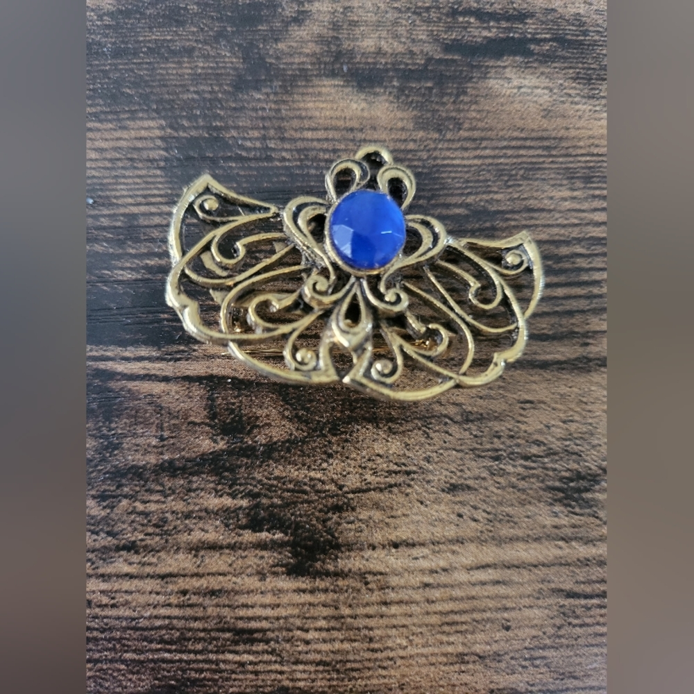 -1980's era broach-metal-2 inch X 1 inch